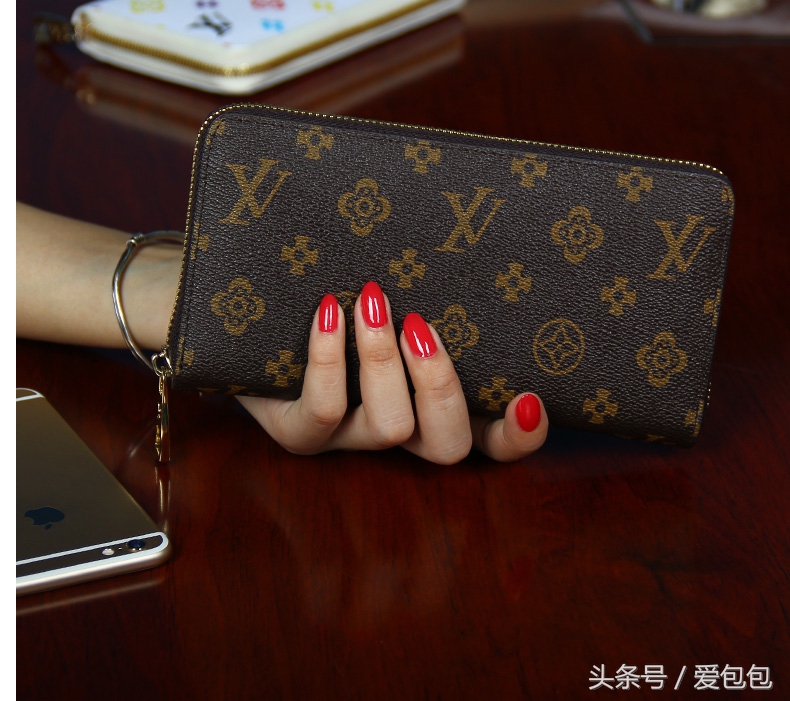 海外代购包包为什么比专柜便宜,海外代购化妆品怎么做