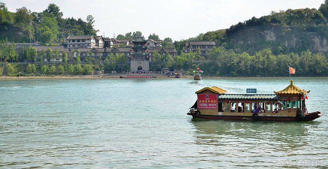 新疆野鹅自驾游视频,野鹅圣诞节自驾游