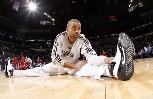 说到油漆区飙车,我只服托尼帕克