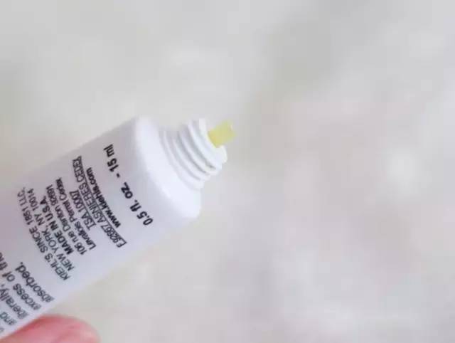 14款常见的润唇膏测评,12款网红唇膏大测评