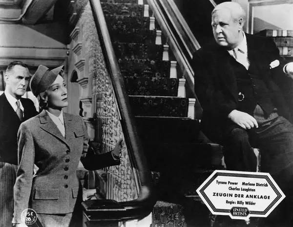 不刻意的黑白,亦成就了色彩斑斓