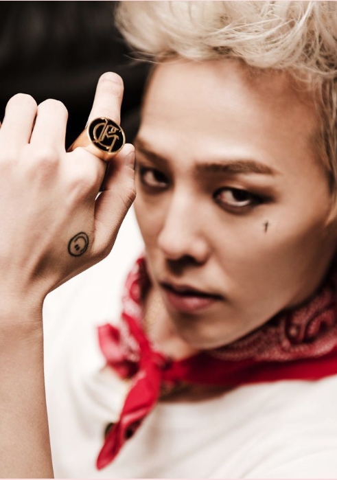 潮牌｜GD新饰品真大阵仗，约上荒木经惟、YOON准备干票大的！