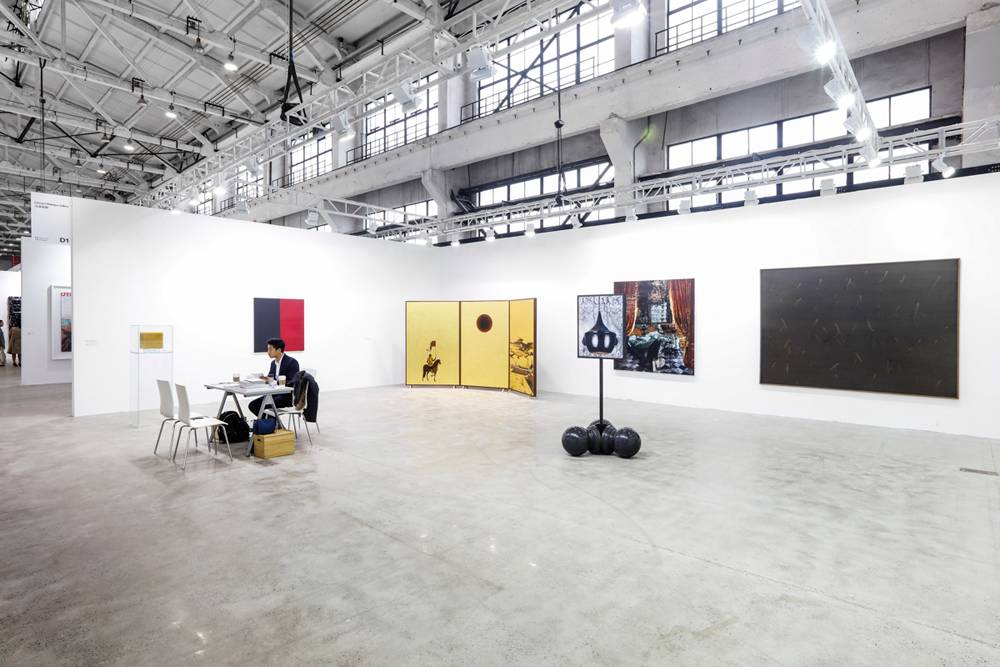 真名媛就是留下爱马仕的钱任性滴买艺术品|时空任意门