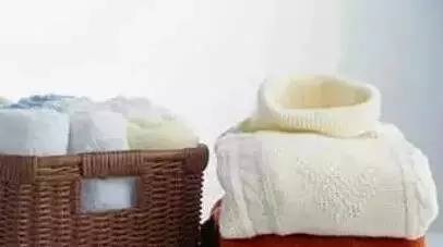 棉服羽绒服可以用洗衣机洗吗,羽绒服棉服洗了成坨怎么蓬松