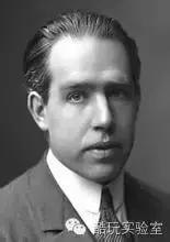 史上最开挂兄弟：灭法国拿奥运银牌，撕逼爱因斯坦拿诺奖