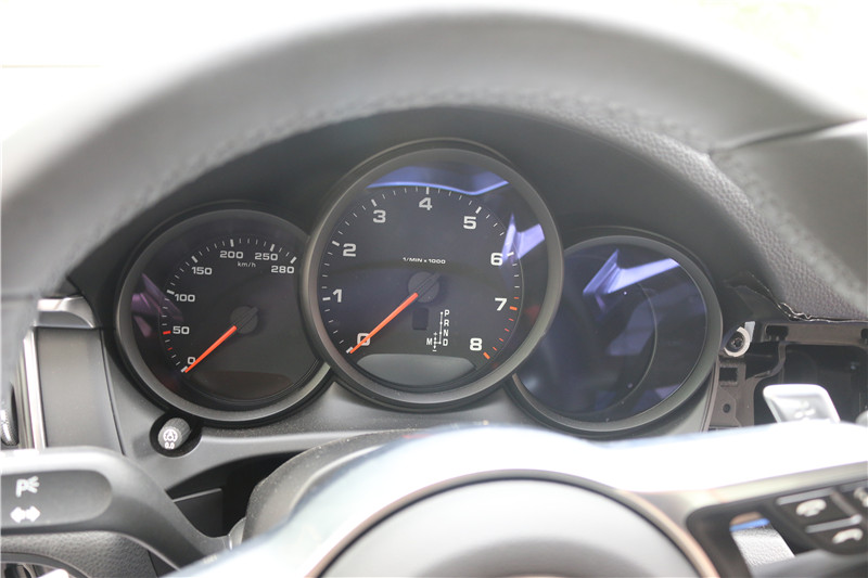 新款保时捷macan导航主机在哪里,2019保时捷macan触摸屏导航功能