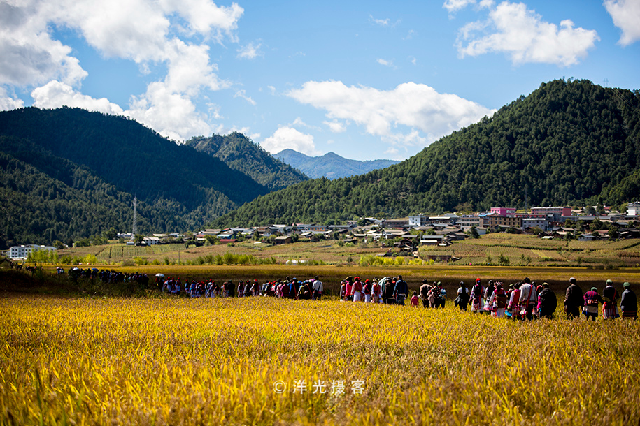 这个民族的祖先因战败被迫流离失所，却创造出世界上独一无二奇迹