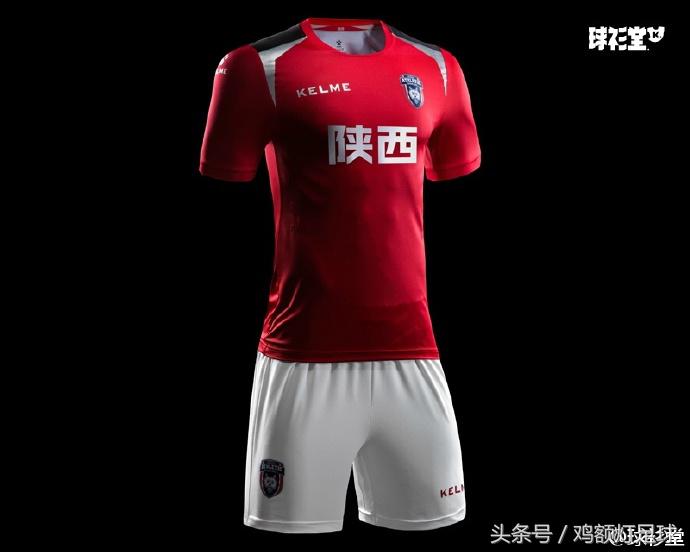 卡尔美最新的足球球衣,卡尔美给中国足球队设计的球衣