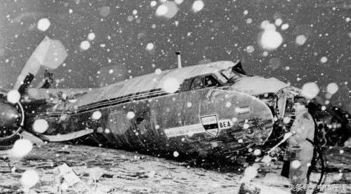 飞机坠落巴甲球队,巴甲比赛中断