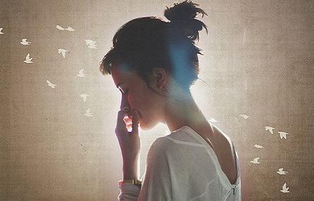 孕中期白带有血丝怎么办,孕中期白带有血丝小腹疼痛