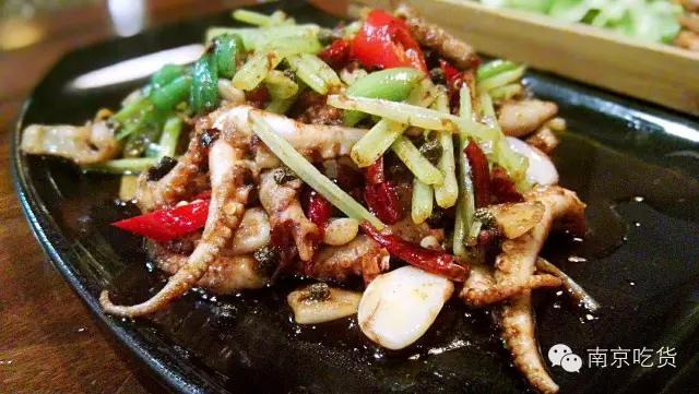 南京美食与景点精选推荐,南京旅游景点附近美食