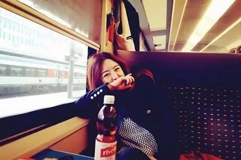 小米想换个方式酷下去,你还会为它发烧吗?|CBNweekly封面故事