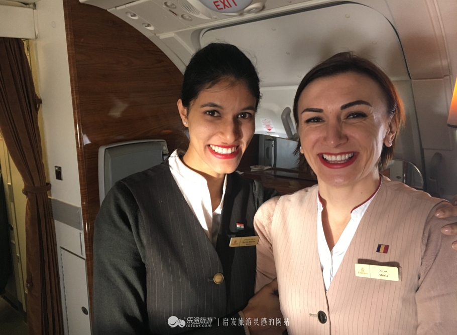 阿联酋航空空客a380经济舱,阿联酋空客380起飞全过程