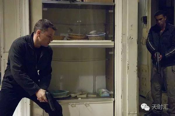 詹姆斯邦德戴的什么表,聊聊詹姆斯邦德电影里的腕表