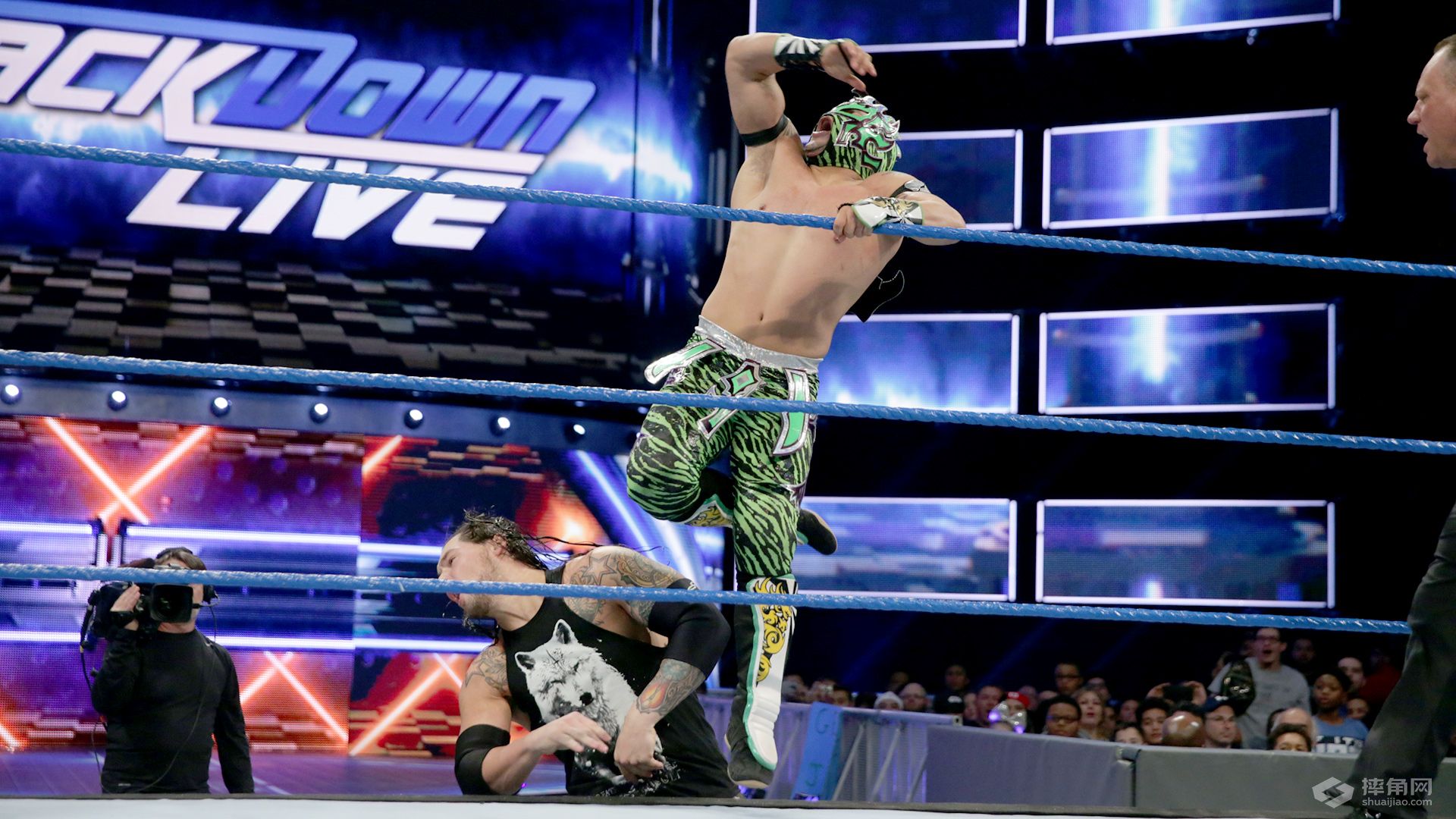 WWE驸马爷风云决战RVD！凯恩抛摔毕雪夫获全场欢呼！