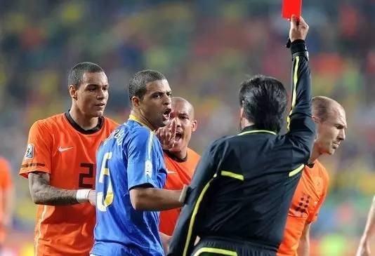 世界杯比赛有假吗,五大联赛到底有没有假球啊