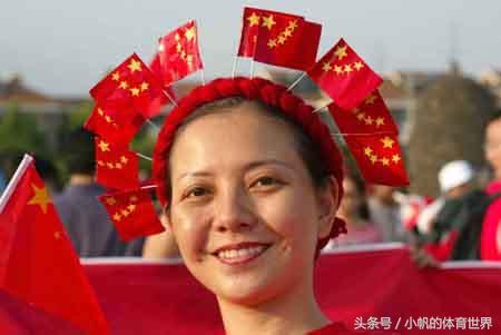 日本女球迷pk中国女球迷,各地女球迷颜值对比