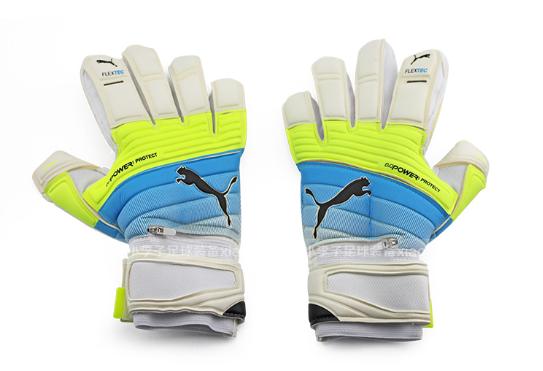 手小怎么选守门员手套,守门员手套和普通手套的区别