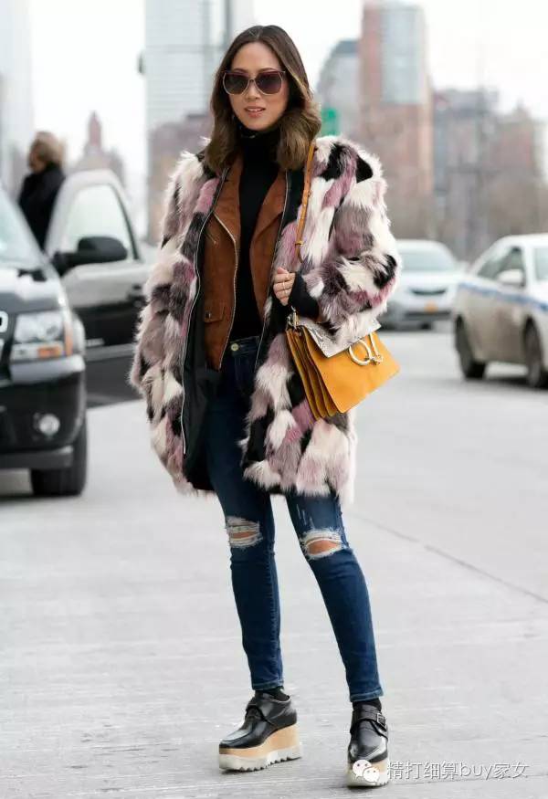 妹砸，冬天的大衣，你配对包了嘛？