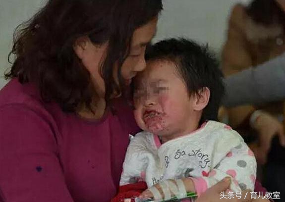 宝宝头发散发异味竟是因为婆婆，婆婆一脸尴尬不说话