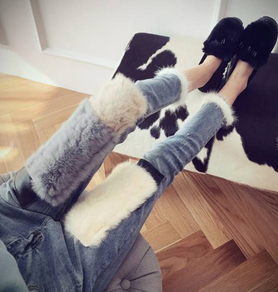 叫醒她们的不是梦想，而是冬天说卷就卷起的裤腿