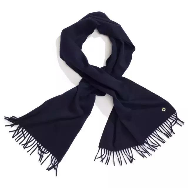 随随便便买一柜子围巾，不如花血本买这三条