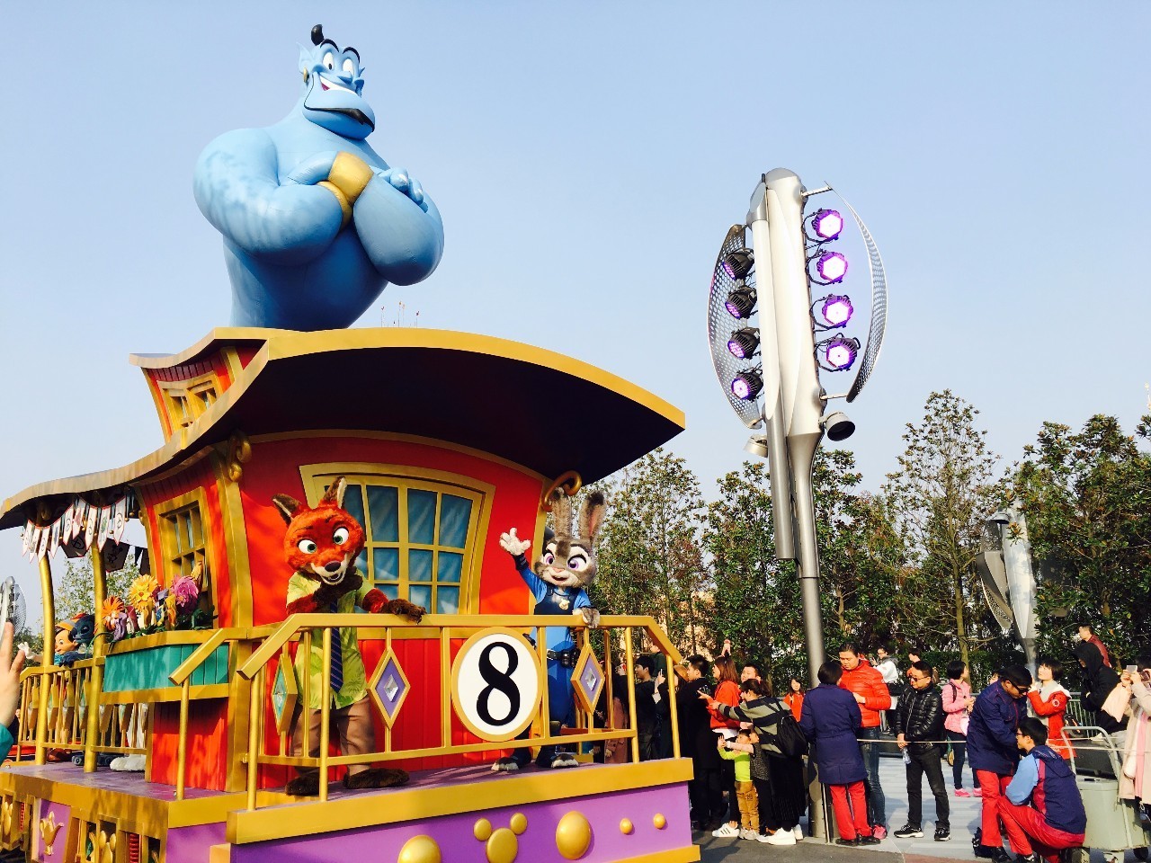 上海迪士尼到底值不值得买,上海迪士尼到底值不值得去