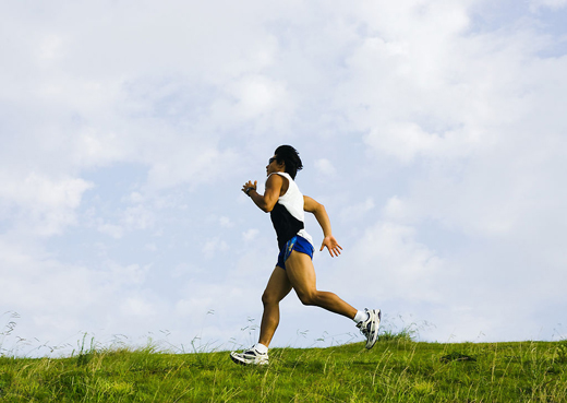 秋季养生该怎么运动,春季跑步养生方法是什么