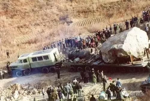 岫岩玉大玉佛,中国最大的岫岩玉玉佛