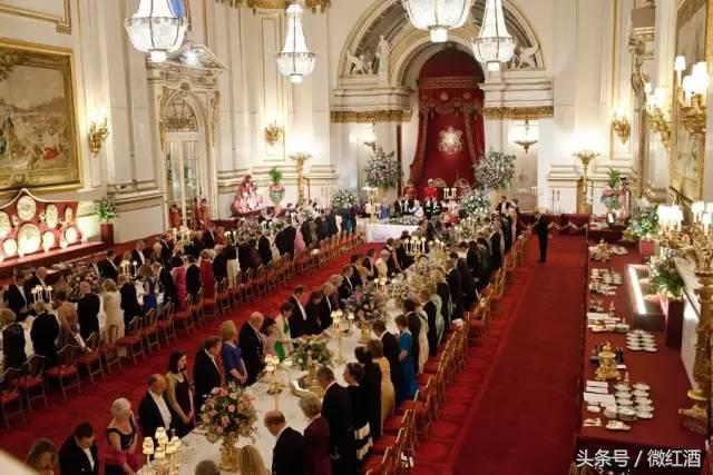 英国女王喝什么酒,英国女王喜欢喝什么酒