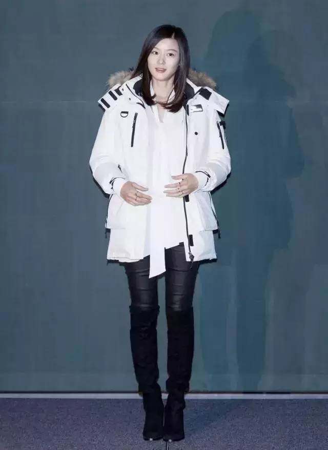 江疏影和戚薇的穿衣搭配,江疏影戚薇同款