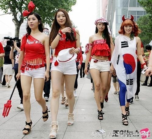 日本女球迷pk中国女球迷,各地女球迷颜值对比
