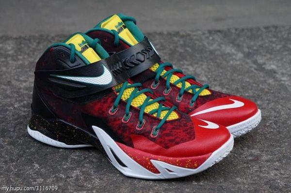 盘点nike实战神鞋,nike詹姆斯系列