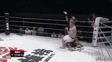 打成这样才叫真格斗!英雄榜擂台上的“强力KO”瞬间!