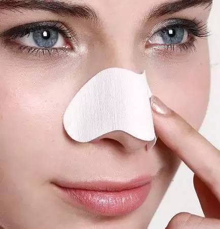 小苏打去黑头怎么弄,小苏打去黑头正确方法