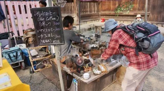 沙龙｜小日子x无二之旅：睡遍全世界的床，逛遍全球集市