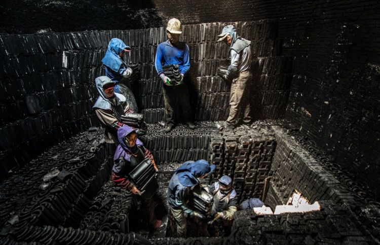 以前的窑匠,致敬窑工