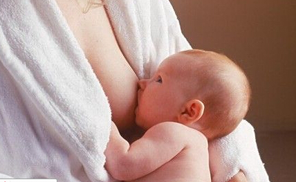 产后涨奶要如何解决？