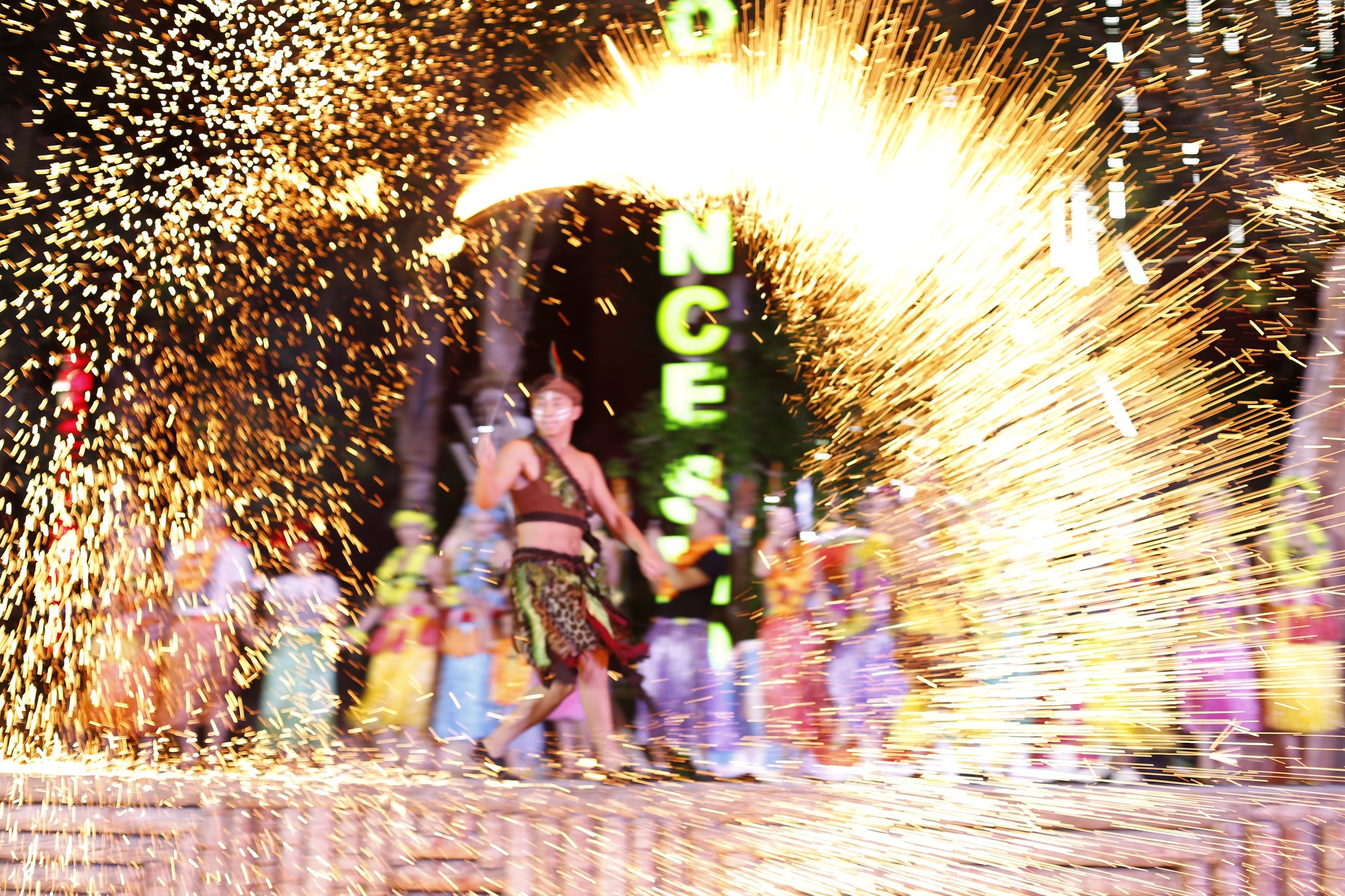 不用去美国，不用去夏威夷，这些在三亚统统都有！