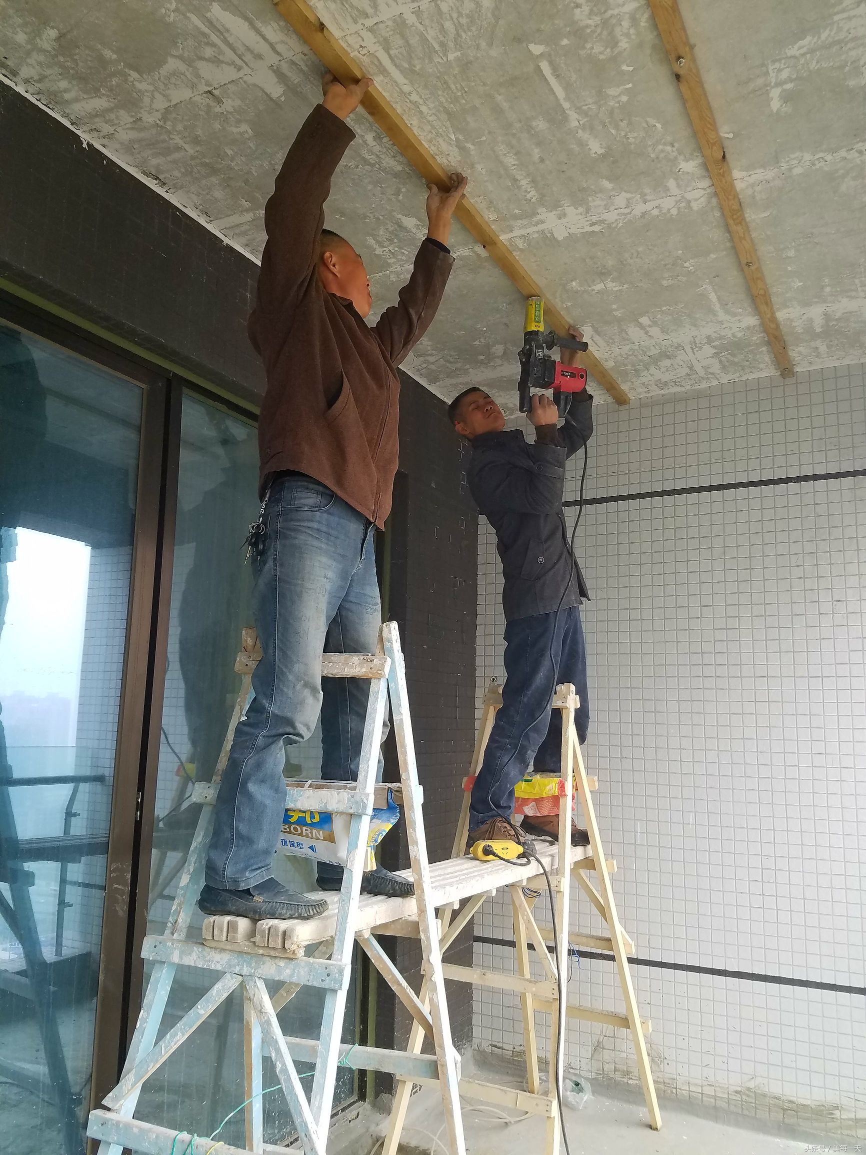 隔墙桑拿板安装,成都桑拿板安装人工费