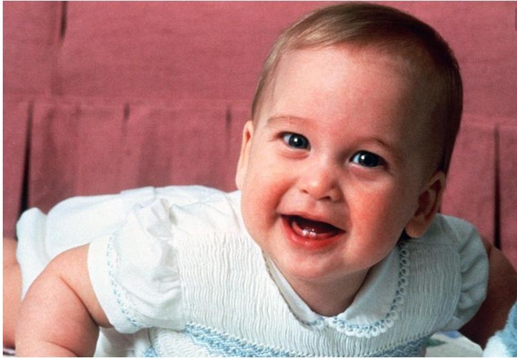 宝宝脸蛋红扑扑裂了,宝宝皮肤开裂发红怎么办