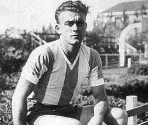 一巨星竟能为三国效力？！球员户口套路多多