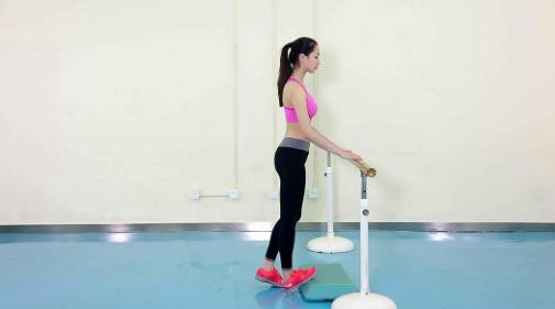 足底筋膜炎康复训练,脚筋膜炎运动康复训练