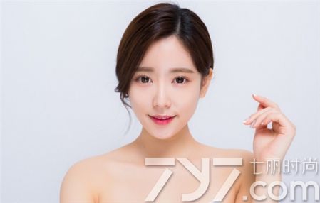 百雀羚凡士林润肤霜可以擦嘴巴吗,凡士林百雀羚润肤霜能涂脸吗