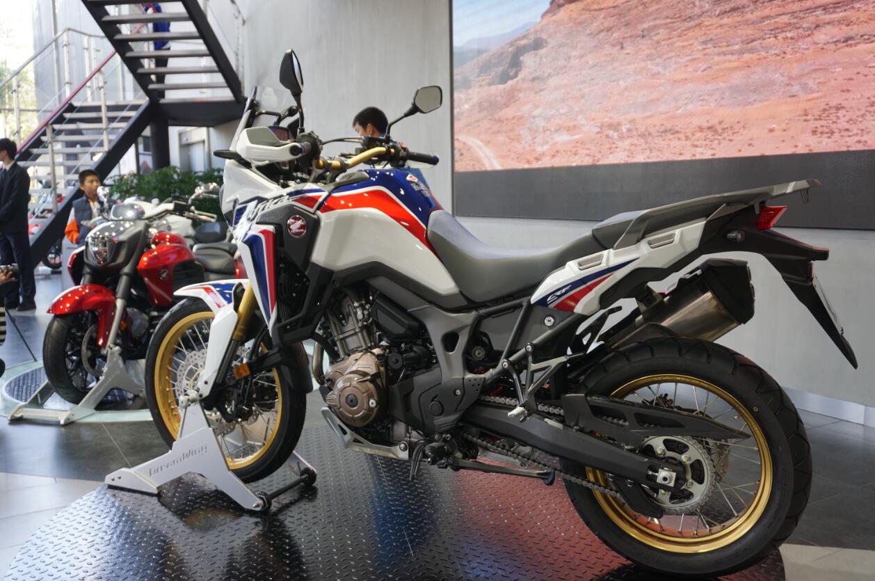 本田中国新动作,本田踏板摩托车引进中国的时间表