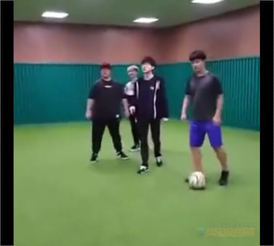 鐡滅毊faker鎼炵瑧闆嗛敠,鐡滅毊faker