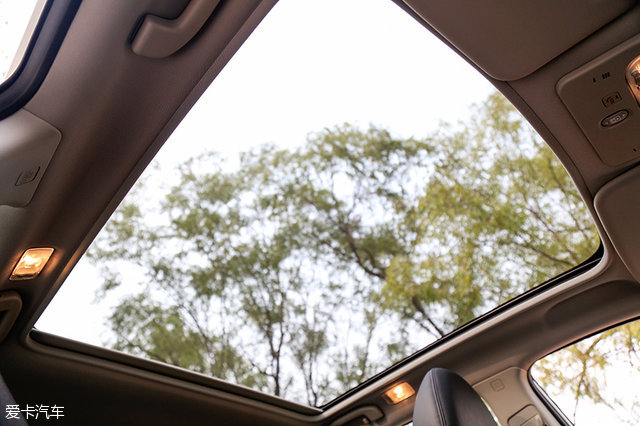爱卡汽车,逍客经典2.0舒适版上路测试