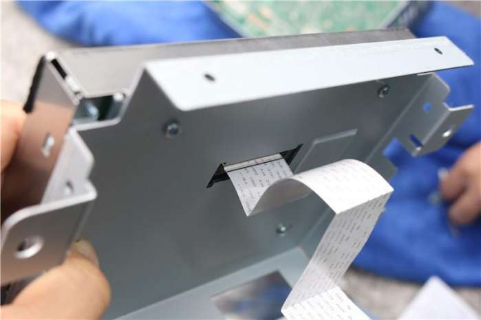 英朗装畅影CE导航模块加倒车后视，科技无处不在