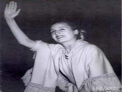 成为第一位女总统,从舞蹈演员到世界歌星