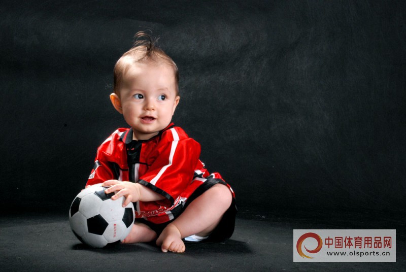 儿童鞋类哪些品牌好点,鞋服最热关键词